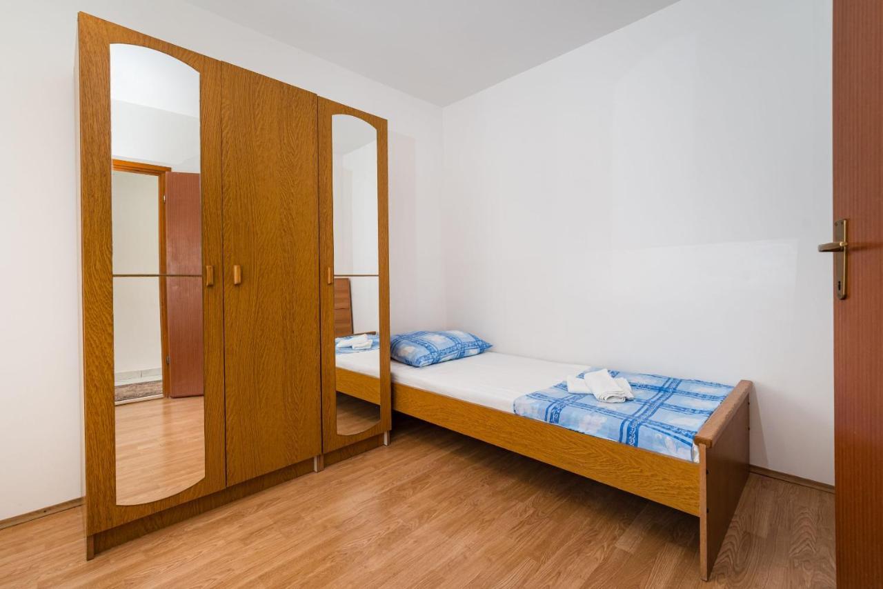 Nice Apartment Silvia Novaglia Esterno foto