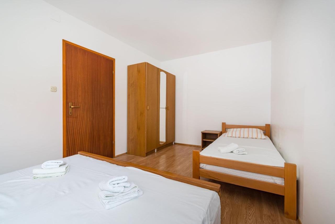 Nice Apartment Silvia Novaglia Esterno foto