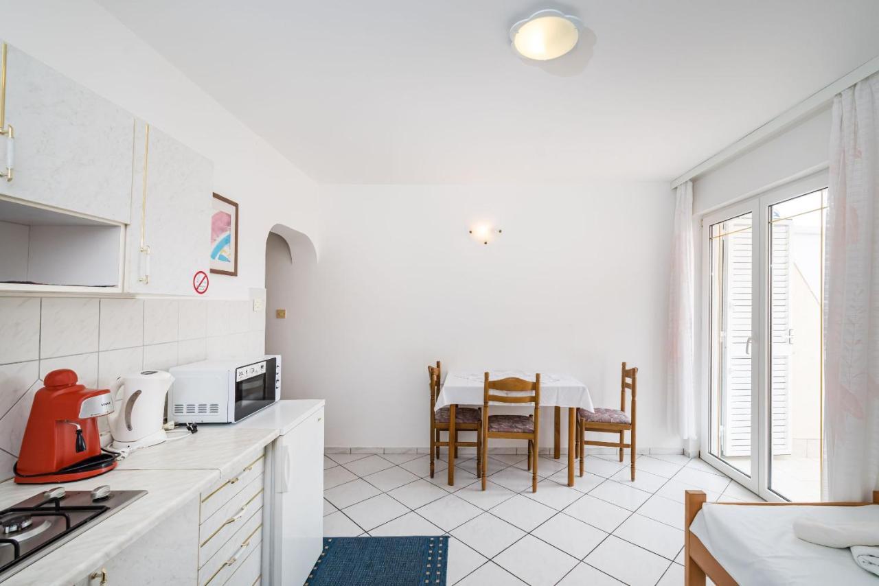 Nice Apartment Silvia Novaglia Esterno foto